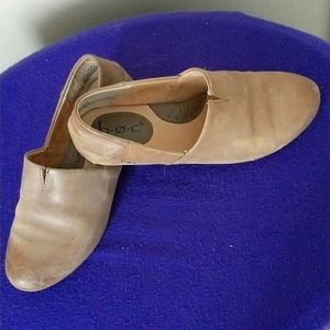 b.o.c. slip on loafer